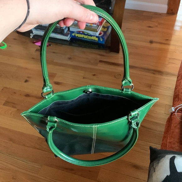 Ombré Patent Leather Purse w/FREE Wallet - Picture 3 of 5